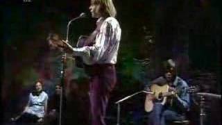 John Denver-Rocky Mountain High on TOTP2 in 1972.