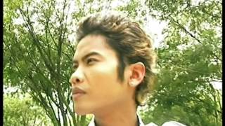 Download lagu Mamat - Mama Ku Ingin Pulang mp3 Download lagu Mamat - Mama Ku Ingin Pulang mp3