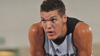 Aaron Gordon RIPS the ball out of the sky!