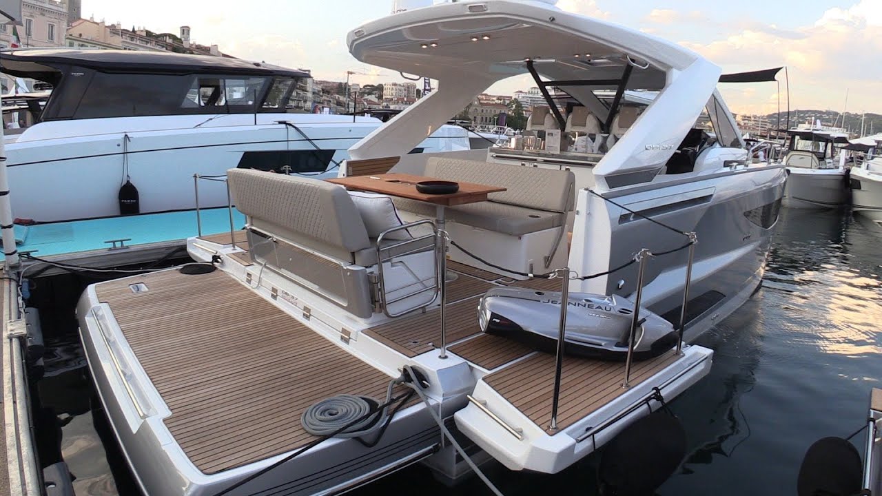 New, Modern & Versatile! 2024 Jeanneau DB37 Motor Yacht