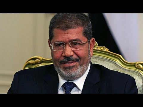 نبذة عن الرئيس المصري الراحل محمد مرسي الذي توفي خلال محاكمته …