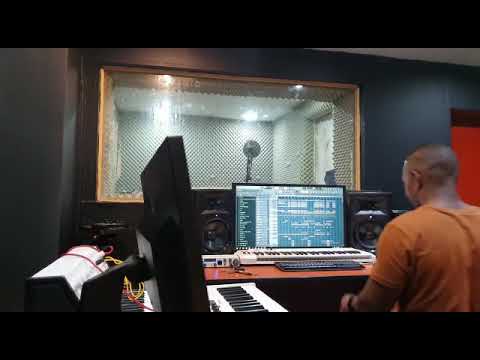 Mapentane ft. GENTO BARETO x Pinky_B x Nas Beats - Bom Bom