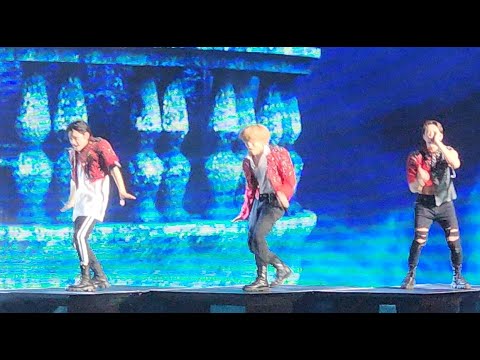 Stray Kids Seattle Day 1 Concert Hellevator, Top, and Victory Song