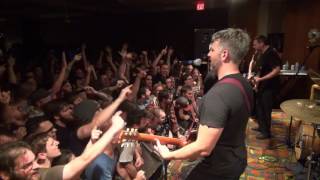 Bear vs Shark - Catamaran