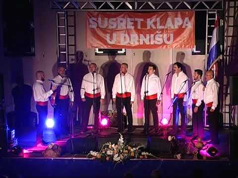 Susret klapa u Drnišu - klapa "Sveti Mihovil" - "Imotski skalini"