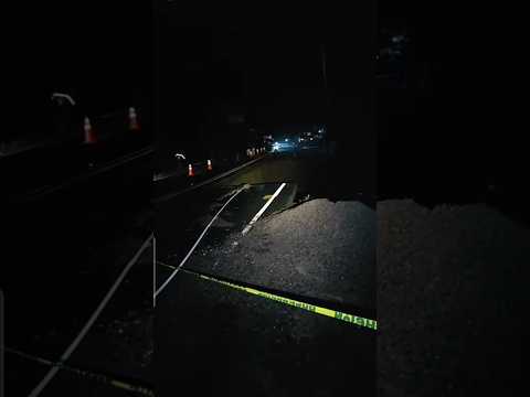 Derrumbe Colapsa ruta Cito-Zarco en el km 194, Finca La Soledad El Palmar Quetzaltenango, Guatemala.