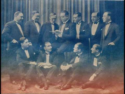 Adolfo Carabelli y su Orquesta - El cantar de los Gitanos (paso doble)