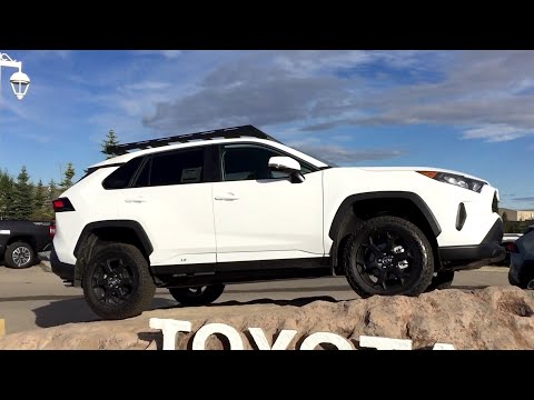 Lifted 2020 Toyota RAV4 LE on 245/60R18 Falken Wildpeak AT3W Tires