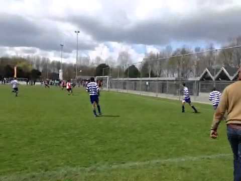 XerxesDZB B1 (za) vs. Feyenoord, sc (AV) B1 (za) 27-4-2013 12:52