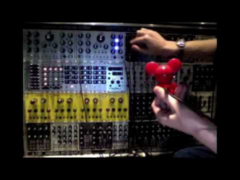 Deadmau5 Modular 101 on UStream