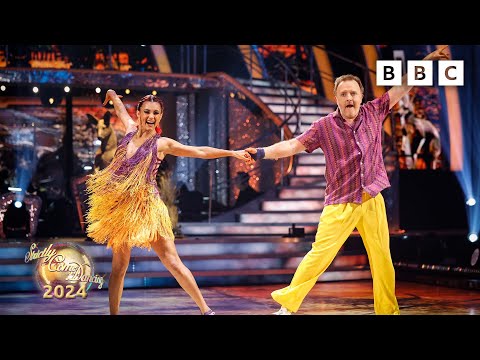 Chris McCausland and Dianne Buswell Salsa to Down Under by Men At Work ✨ BBC Strictly 2024