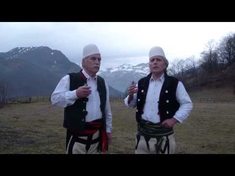 Sevdi Malsia & Qamil Berisha - Po kuvendin dy zogj malit (Official Video HD)