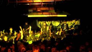 The Futureheads "Heartbeat Song" LIVE at New Slang