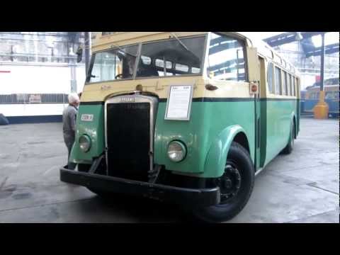 Sydney Leyland Tiger OPS2 pre-selector 2599 reversed into place