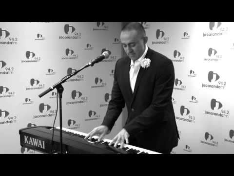 Rocco De Villiers Performs 'Amazing Grace'