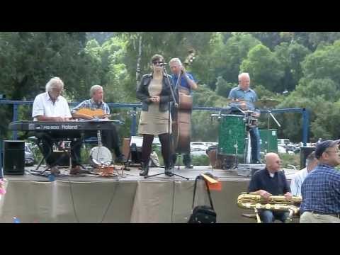 Hohenloher Jazzkränzchen conducted by Oliver - Georgia On My Mind