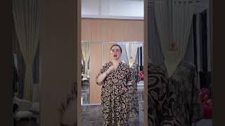 Download lagu MOTHER SELLING THE LATEST FASHION WOMEN'S DRESSES!! IF INTERESTED, CLICK THE SHOPEE STALL IN THE ... mp3