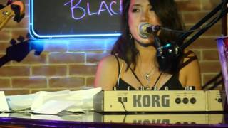 Howl at the Moon Band Performs &quot;Think&quot;