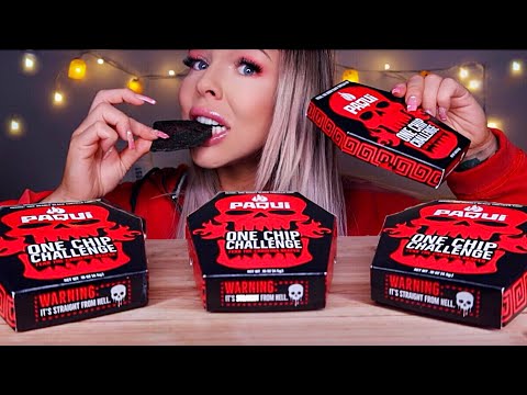ASMR PAQUI ONE CHIP CHALLENGE *WORLD'S HOTTEST CAROLINA REAPER PEPPER* EATING SOUNDS 먹방 MUKBANG