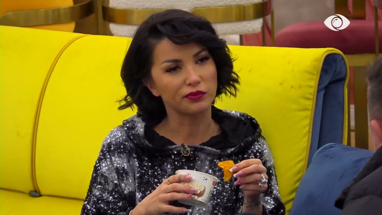 “Nuk të shkojnë me mua këto provokime”, Juli-Rozës: Ta kam marrë dorën