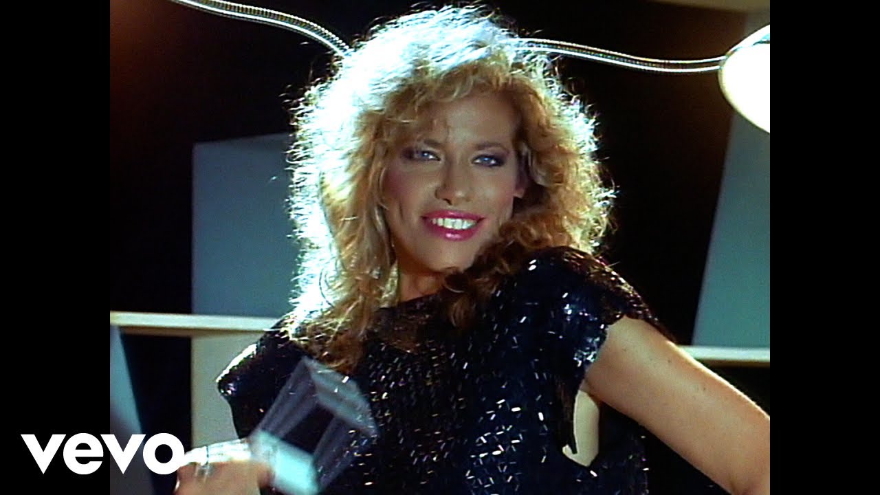 Carly Simon - Spoiled Girl • CIB trailer