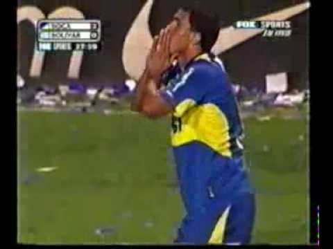 Gol de Tevez a Bolivar (Boca 2-Bolivar 0 17-12-2004)