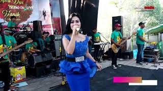 Download lagu MERDUNYA TIADA TANDINGAN NYA - ACHA KUMALA TA AND TA -  Cinta Berawan mp3