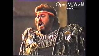 Pavarotti sings &quot;Celeste Aida&quot; at La Scala&#39;s Opening Night (7/12/1985)