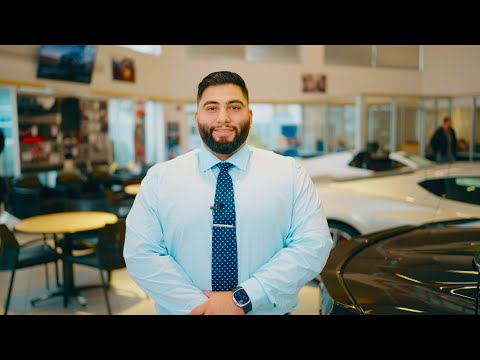 Service Advisor Cristian Reyes