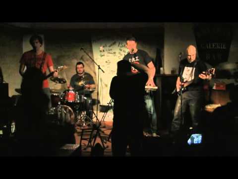 Runabout - Runabout - Water in the Desert