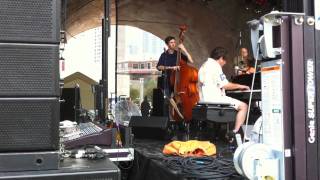 todd hepburn, do lord, 2010 cincy blues fest, piano stage