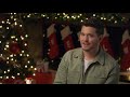 Michael Bublé - It's Beginning To Look A Lot Like Christmas (Disney Holiday Singalong)