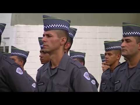 Solenidade Militar Mensal - Entrega do Primeiro Uniforme