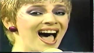 Download lagu SI  Yolandita Monge   80´ mp3