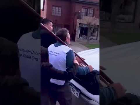 ADOSAC cuestionó al Gobernador en el acto del 25 de Mayo
