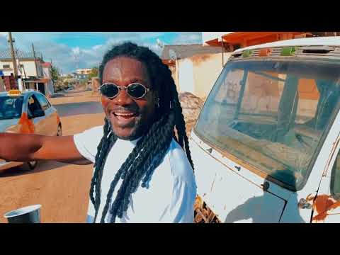 Khassino - I Wan 2 Kiss You performing video