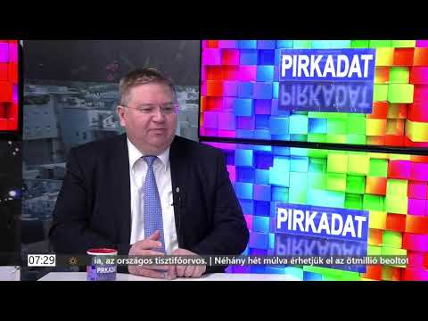 A tér felújítása és a tervezett emlékmű nincsenek...