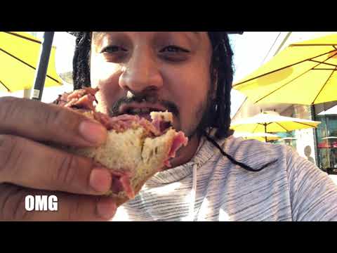 EATING MONTREAL SMOKED MEAT  ROCK'N DELI