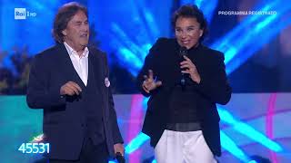 I Ricchi e poveri cantano &quot;sarà perché ti amo / mamma maria&quot; - Una voce per Padre Pio - 09/06/2023