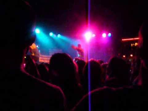 aaron carters tour. vincent tomas singing glad you came by the wanted