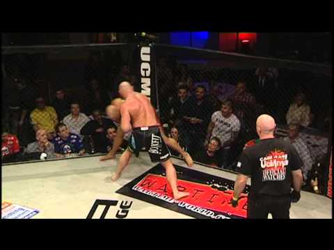 UCMMA 25 THE BEAT DOWN