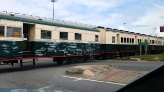 preview picture of video 'North Borneo Railway Crossing'