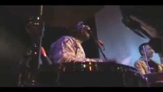 Tony Allen & Hypnotic Brass Ensemble feat. Ty - Eparapo - Cargo '09