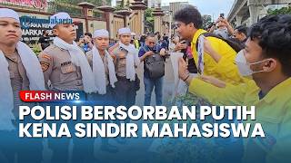 Download lagu Gaya Polisi Bersorban Putih saat Amankan Demo Kena Sindir Mahasiswa: Ada Markas Besar Pembunuh! mp3