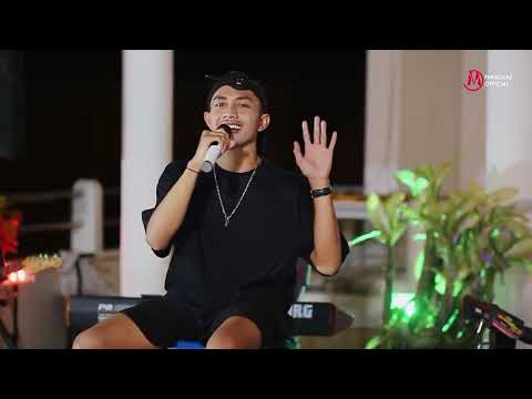 MIKKOLAS   TOP TOPAN Official Music Video