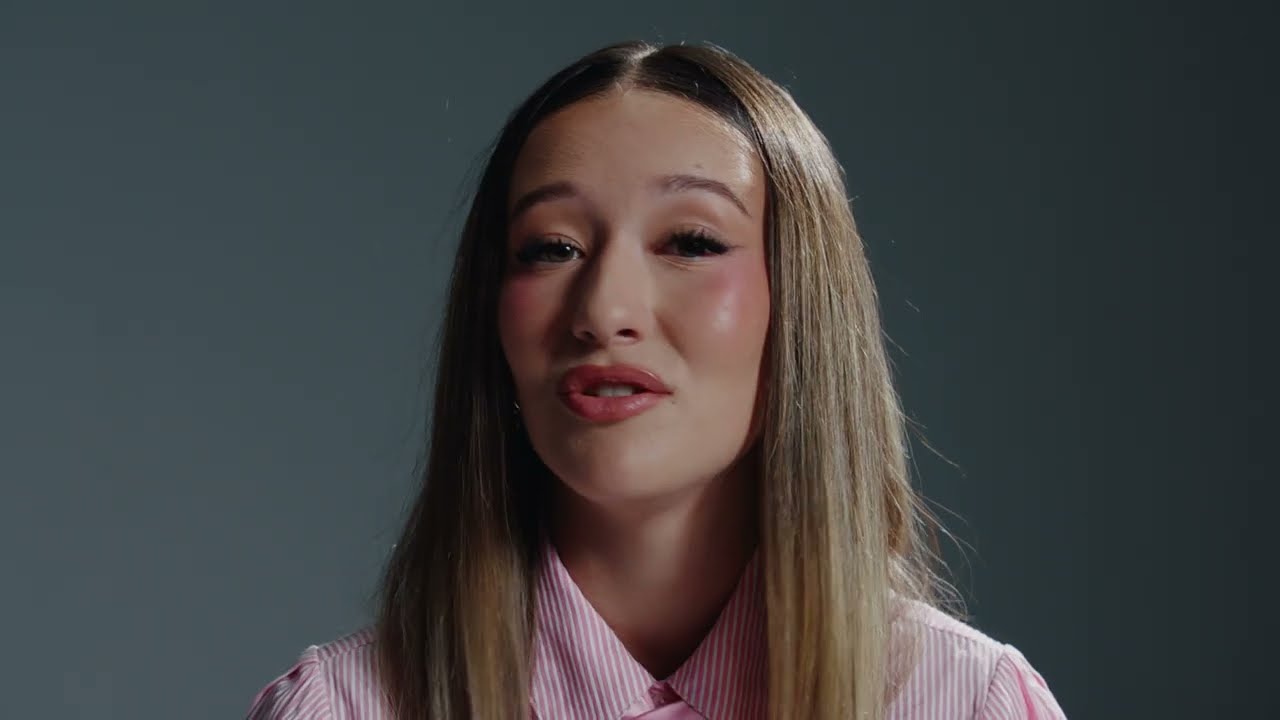  mit dem Titel 'Amour Oublie' / Video ((jetzt ansehen))