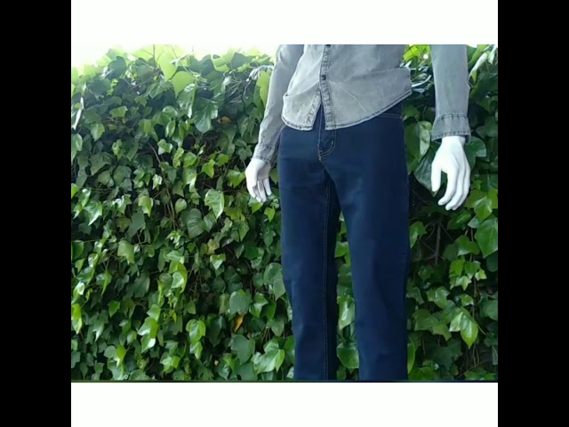 Vídeo relacionado con Wrangler Classic - Pantalones vaqueros para hombre, de algodón, con 5 bolsillos, ajuste regular - Azul - 34W x 30L