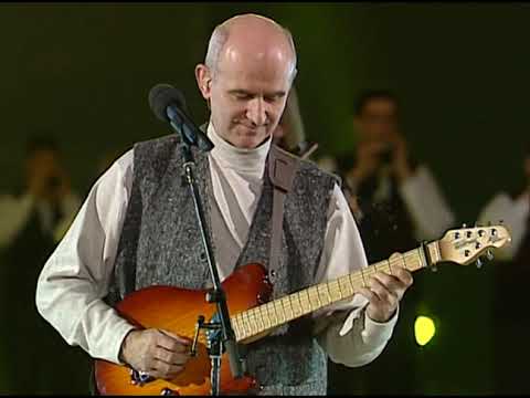 Dan ar Braz et L'Heritage des Celtes - Call to the Dance (Nuit Celtique I) Stade de France, 2002.