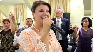 preview picture of video 'Angela Magheru si Formatia Magheru (24aug2014) - Colaj Hora LIVE Full HD'