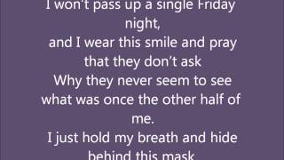 Small Town Pistols-Living On The Outside (Lyrics)